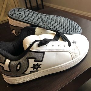Brand new DC skater shoes